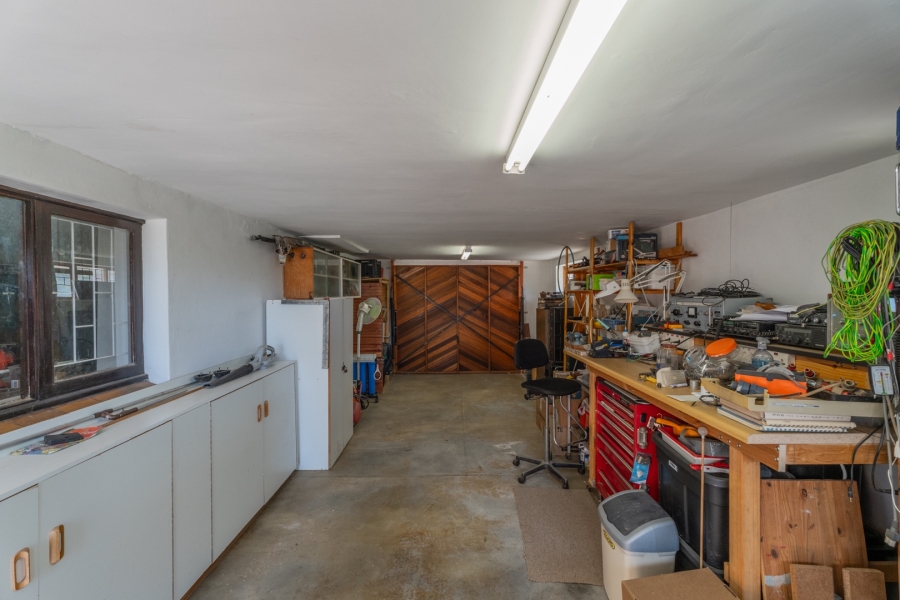 4 Bedroom Property for Sale in Napier Western Cape